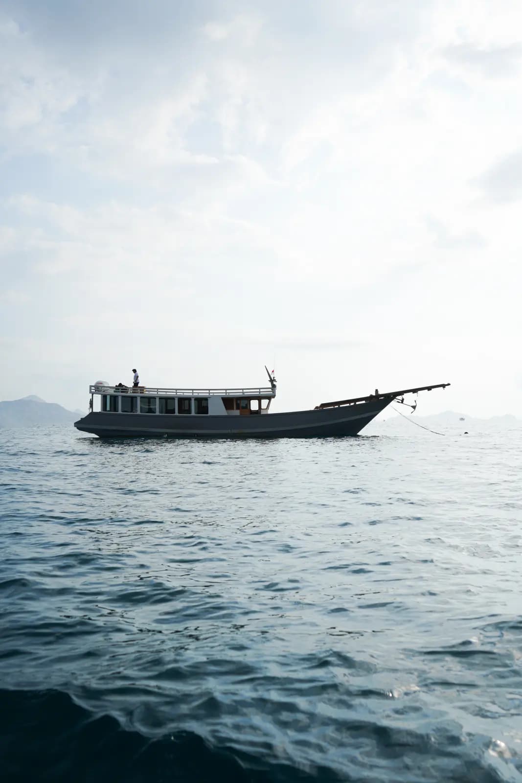 Sewa bot Ayayay di Labuan Bajo, foto 7