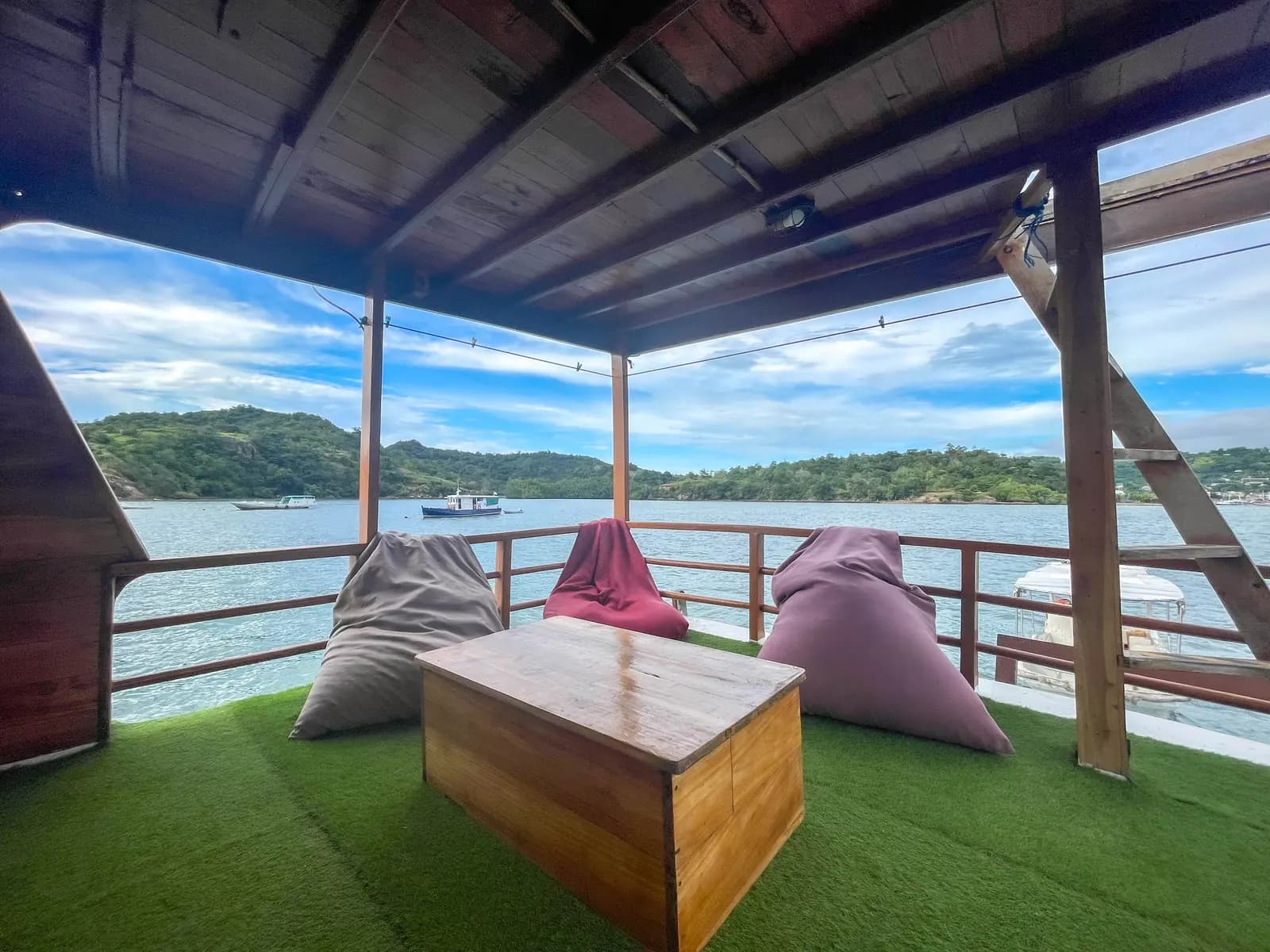 Sewa bot Capt Octopus di Labuan Bajo, foto 4