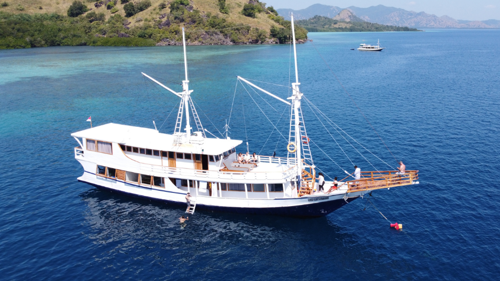 Sipakatau-boat-komodo