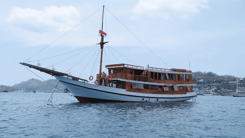 aimar-cruise-komodo0521