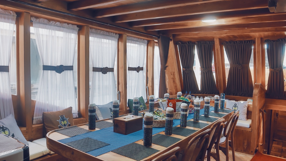dinning-sands-bajo