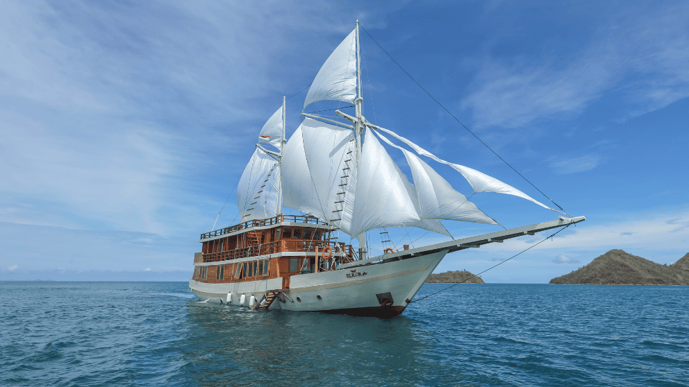 elrora-liveaboard-komodo