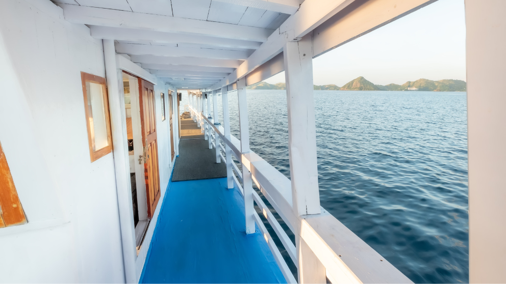 kapal-lamborajo-1-komodo