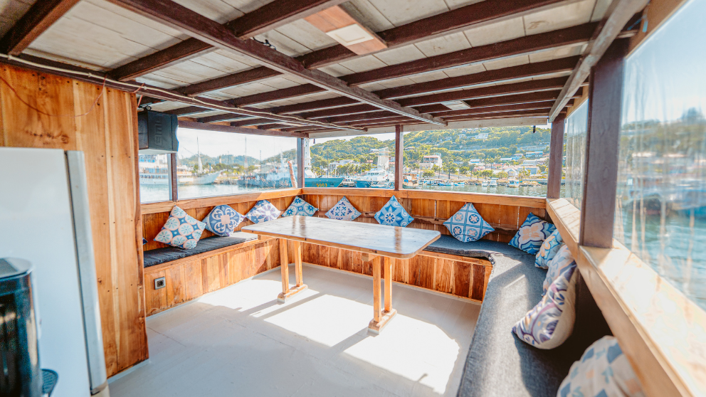 trip-komodo-pesona-bajo