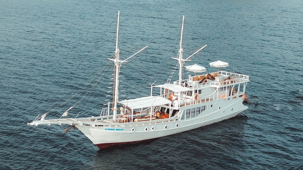 trip-komodo-sands-bajo